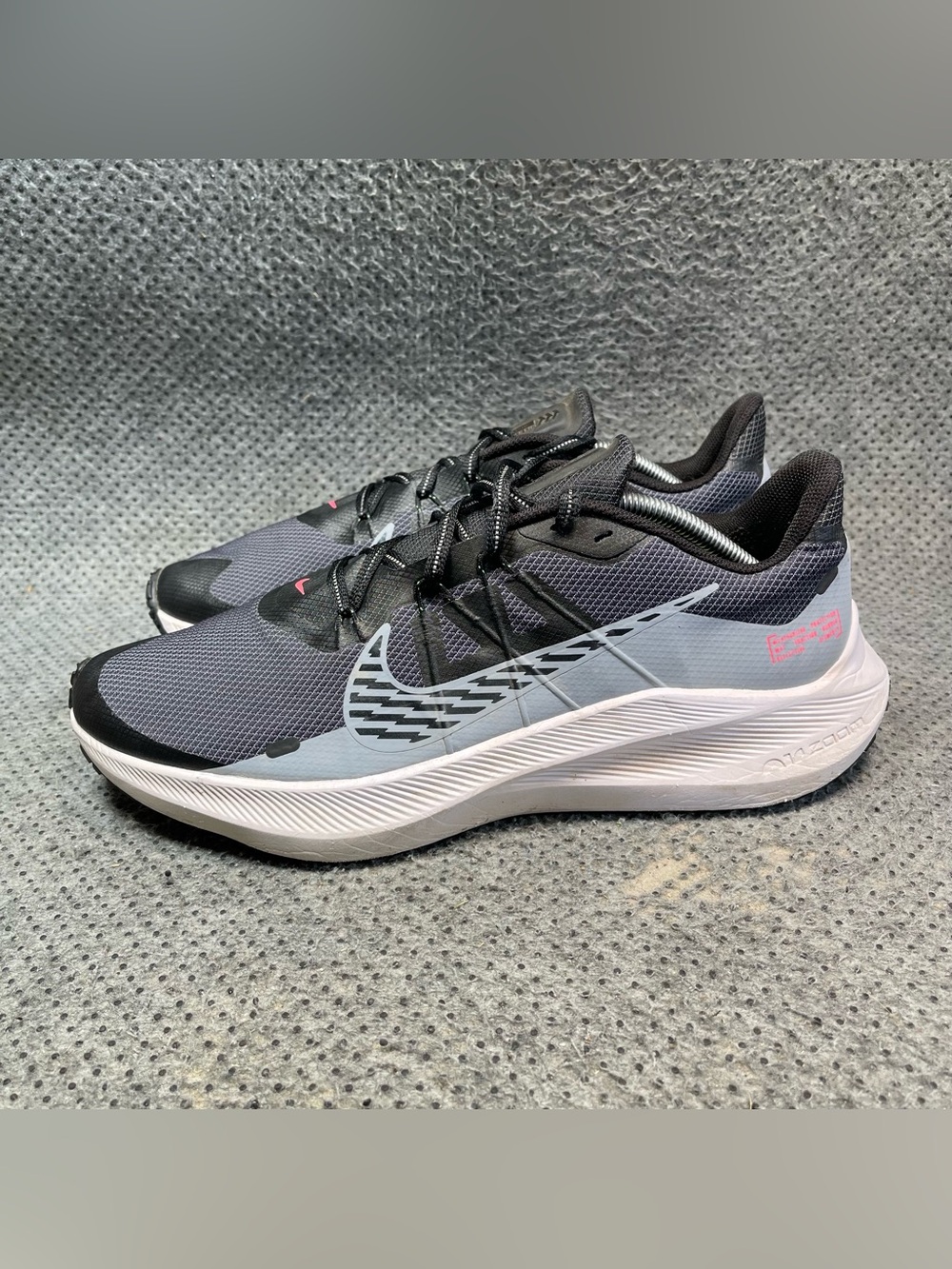 Nike Winflo 7 Shield Running Shoes Size 11.5 Men’s